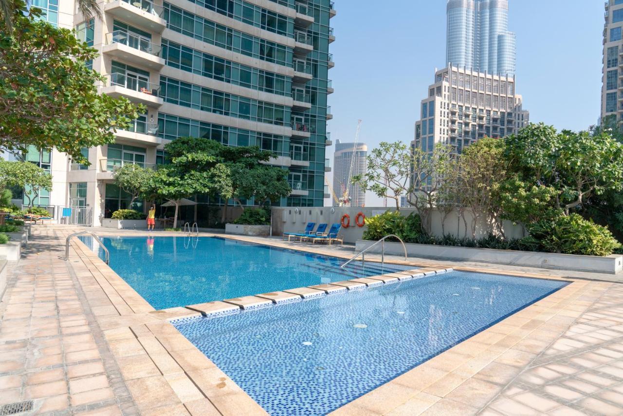 Appartamento Icon Casa Living - Super Loft West Tower Dubai Esterno foto