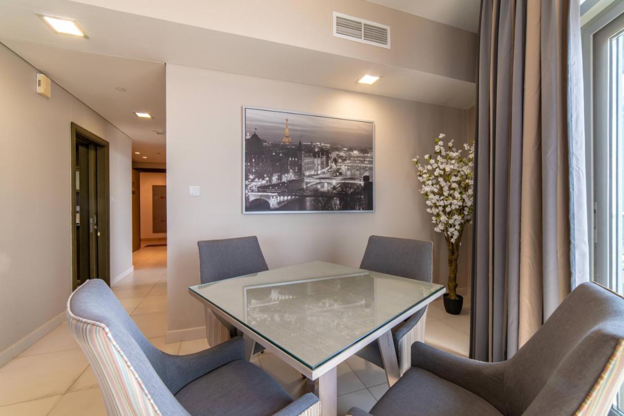 Appartamento Icon Casa Living - Super Loft West Tower Dubai Esterno foto