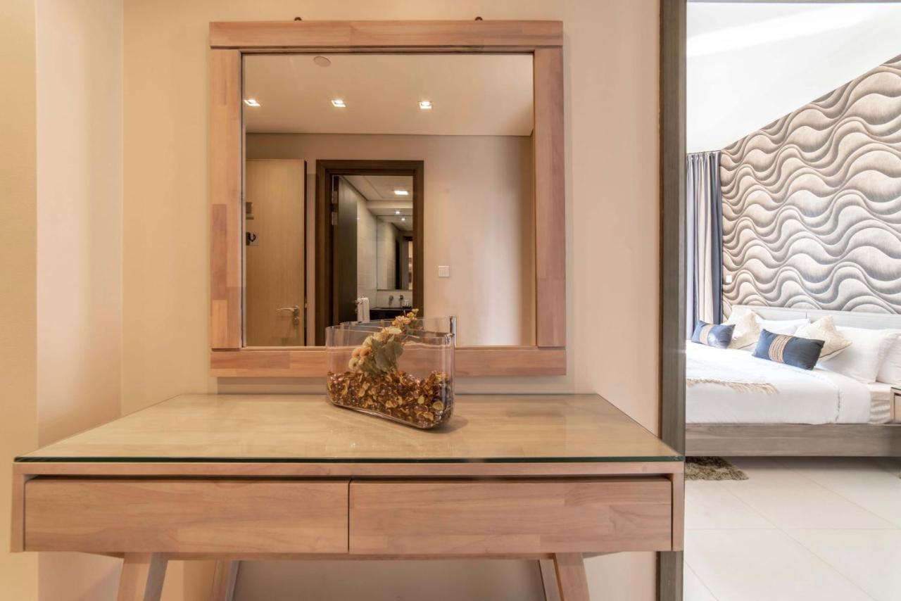 Appartamento Icon Casa Living - Super Loft West Tower Dubai Esterno foto